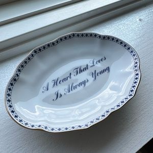 Mottahedeh - A Heart That Loves Is Always Young, Ring Tray 5.75"